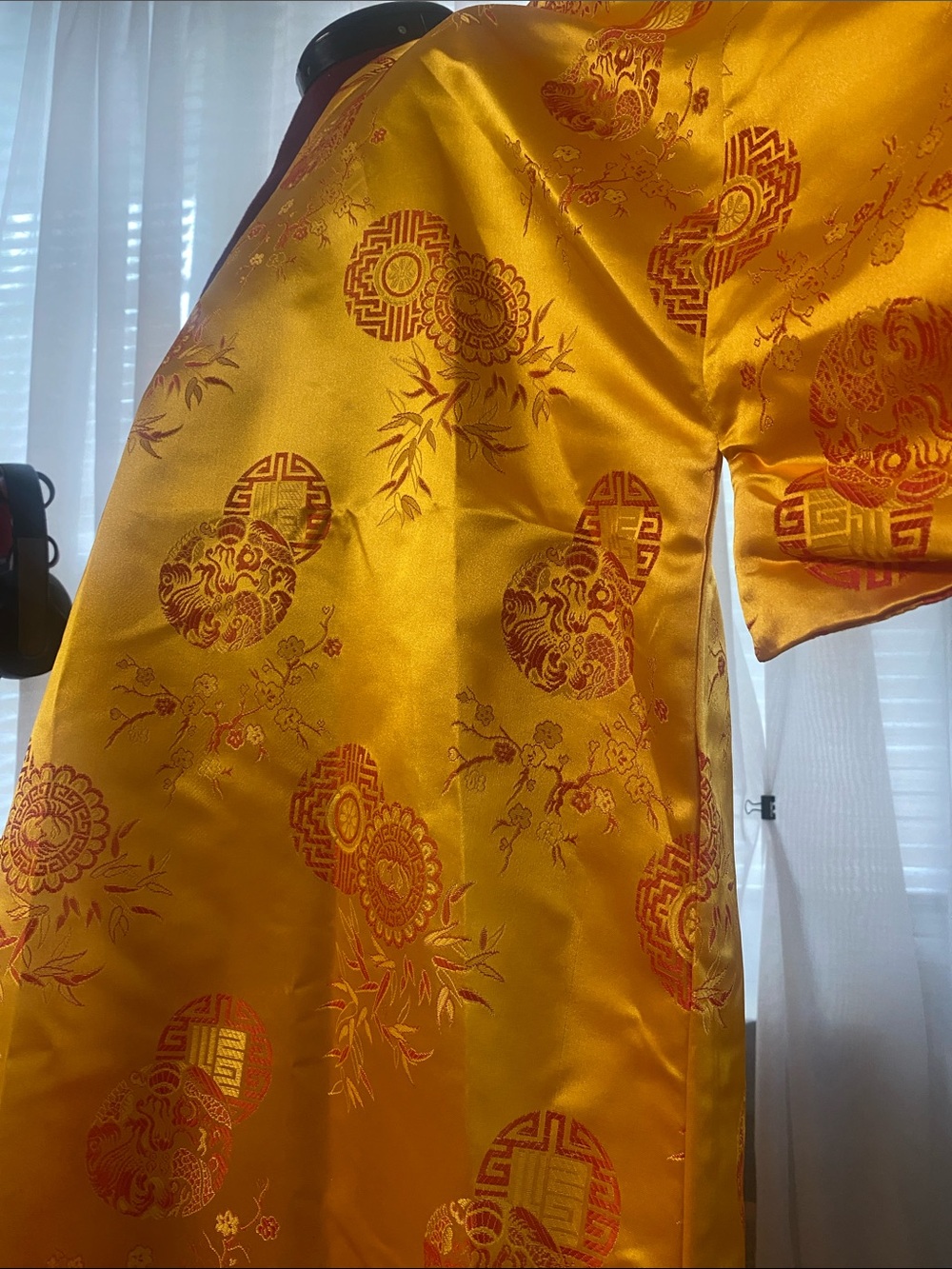 Golden Satin Kimono Robe with Red Oriental Motifs - Picture 4 of 4